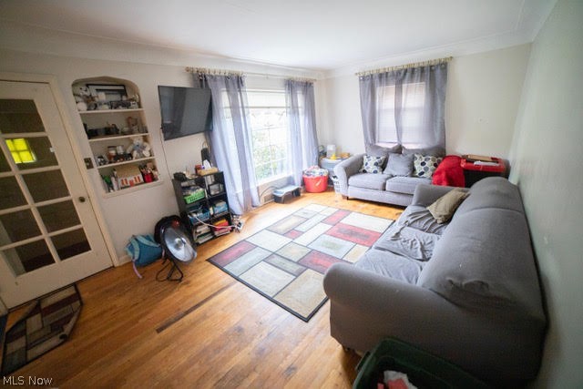 4218 Verona Road Cleveland, OH 44121 - Photo 5 of 16 Gallery Image 5