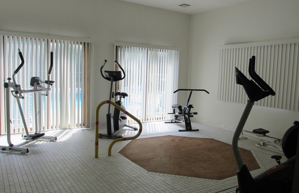330 Sunderland Road, Unit 95 Worcester, MA 01604 - Photo 19 of 24 a view of a room with gym equipment