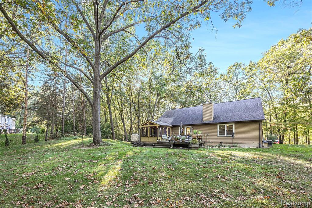 4495 Maybee Road Lake Orion, MI 48359 - Photo 29 of 34