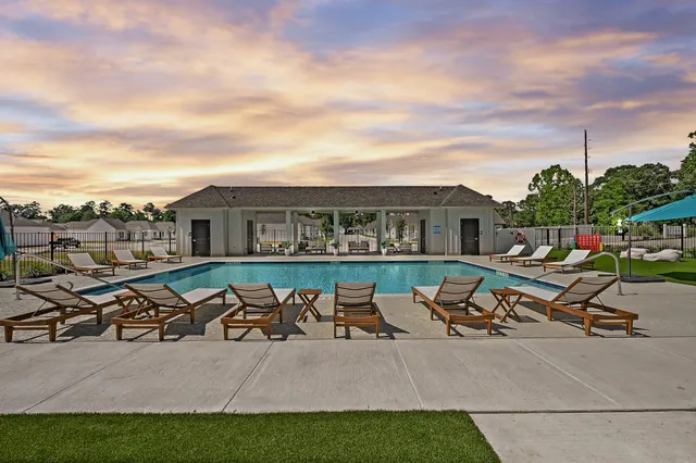 $2,147 | 33455 Buckshot Lane, Unit 124, Spring, TX 77382