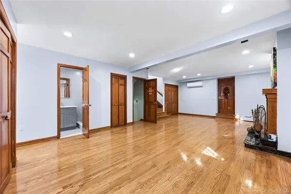 $5,000 | 45-76 Browvale Lane | Little Neck