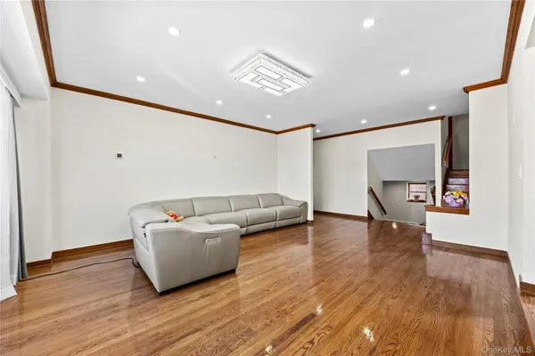 $5,900 | 45-76 Browvale Lane | Little Neck