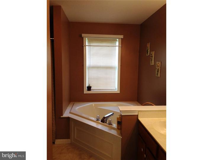 113 Iron Stone Road Nottingham, PA 19362 - Photo 7 of 16 Gallery Image 7