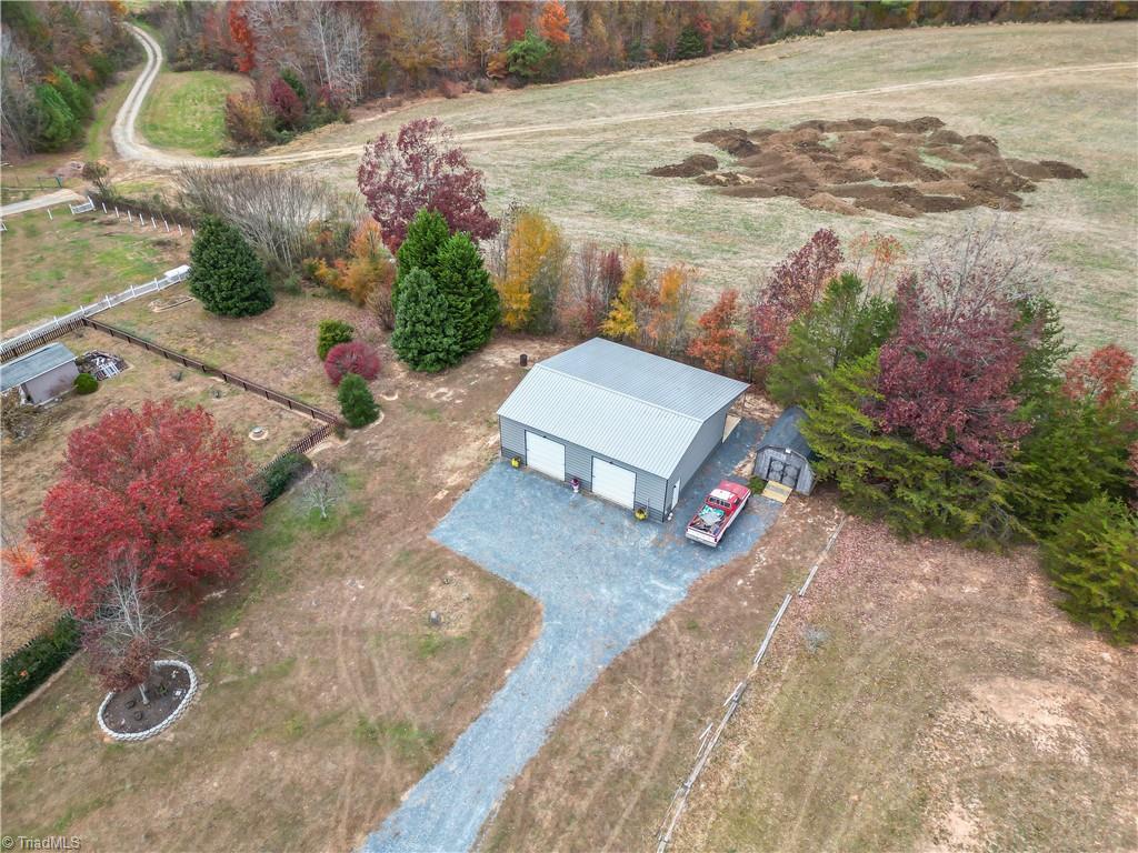 785 Providence Church Road Randleman, NC 27317 - Photo 4 of 30 Gallery Image 4