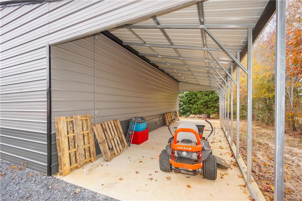 785 Providence Church Road Randleman, NC 27317 - Photo 7 of 30 Gallery Image 7