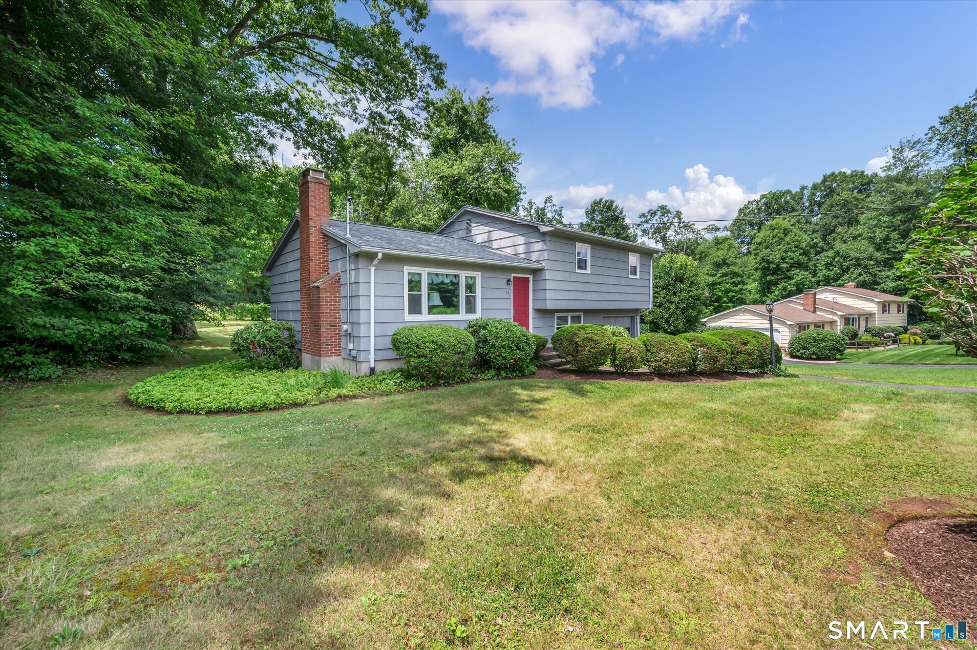 54 Exeter Road Hamden, CT 06518 - Photo 4 of 40