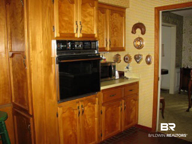 112 Ronforth Street Fairhope, AL 36532 - Photo 8 of 33 Kitchen View 2