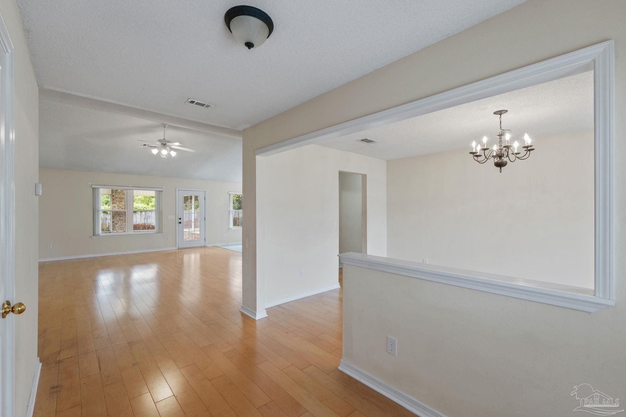 1237 Grand Ridge Circle Gulf Breeze, FL 32563 - Photo 9 of 46 Gallery Image 9