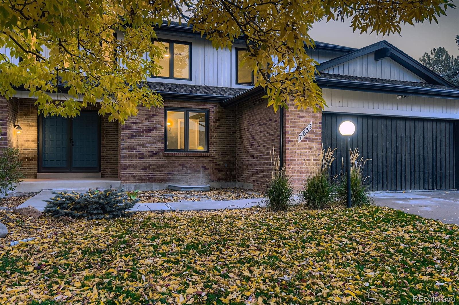 7635 South Cook Way Centennial, CO 80122 - Photo 8 of 33