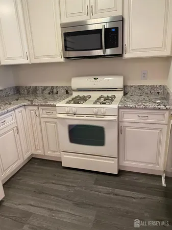 $2,400 | 216 Blew Court, East Brunswick, NJ 08816