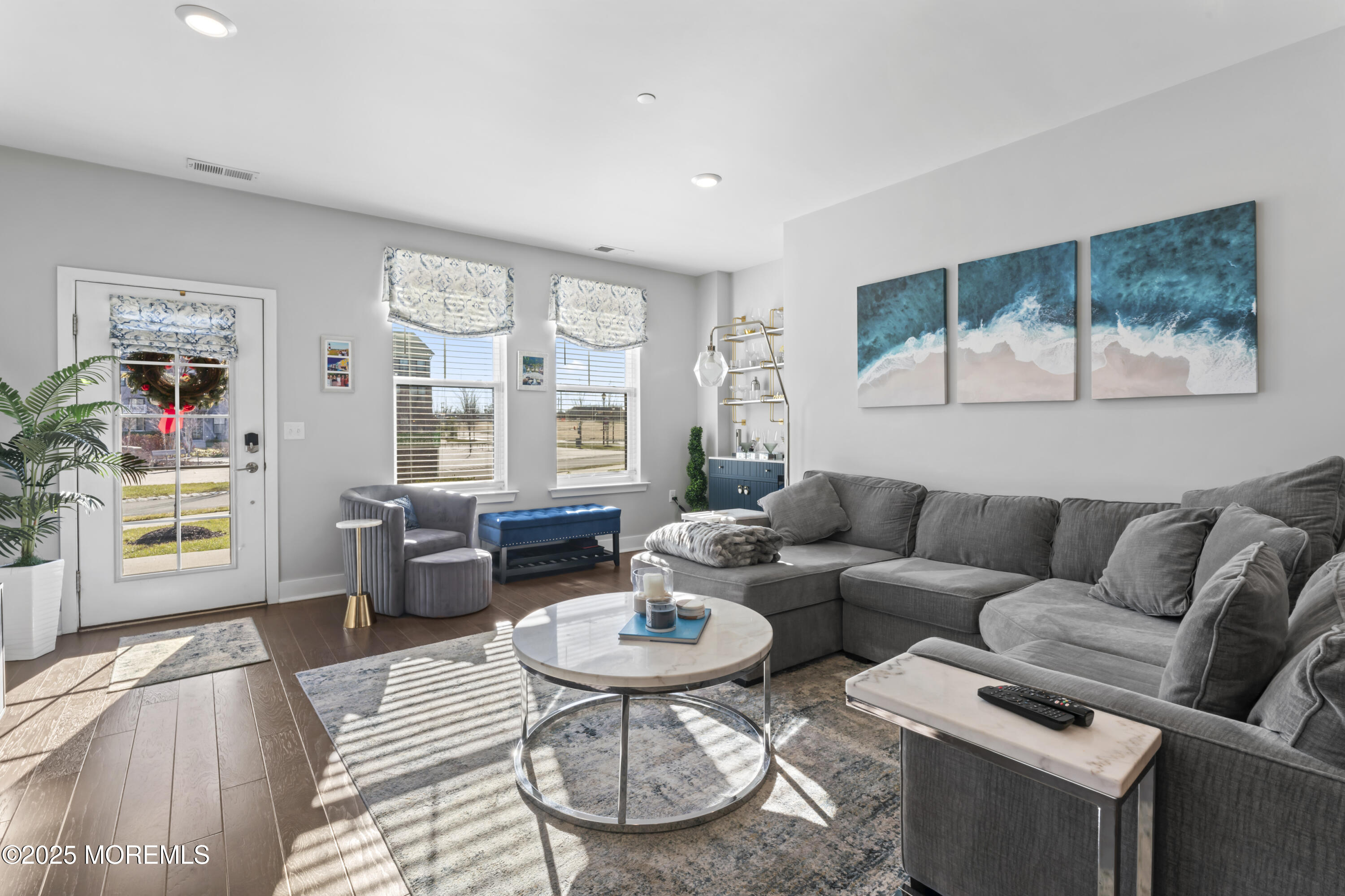 11 Midway Road North Tinton Falls, NJ 07724 - Photo 4 of 21 Living Room2