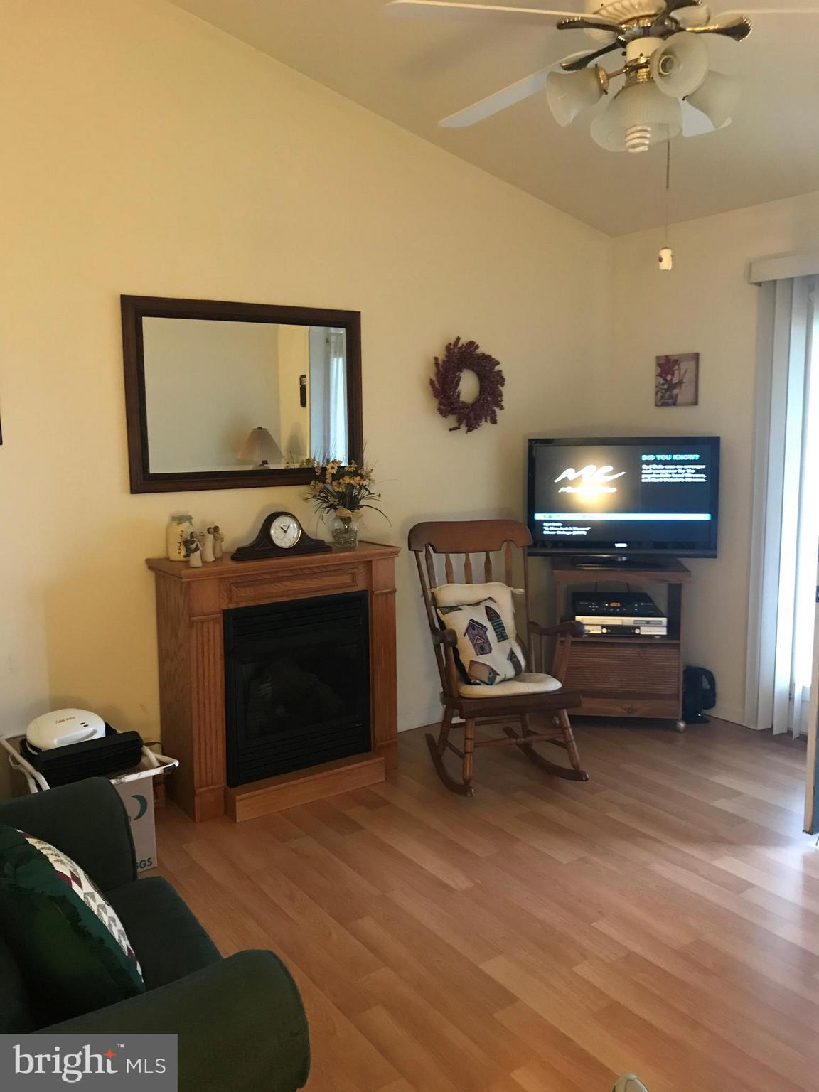 1395 Overlook Road Middletown, PA 17057 - Photo 21 of 25 Family room
