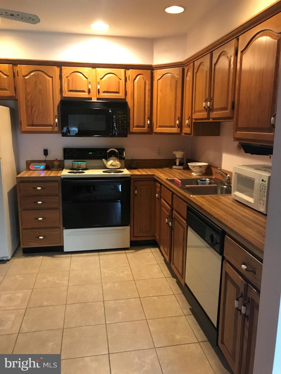 1395 Overlook Road Middletown, PA 17057 - Photo 8 of 25 Gallery Image 8
