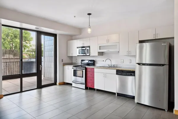 $1,595 | 10 East 26th Street, Unit 201, Minneapolis, MN 55404
