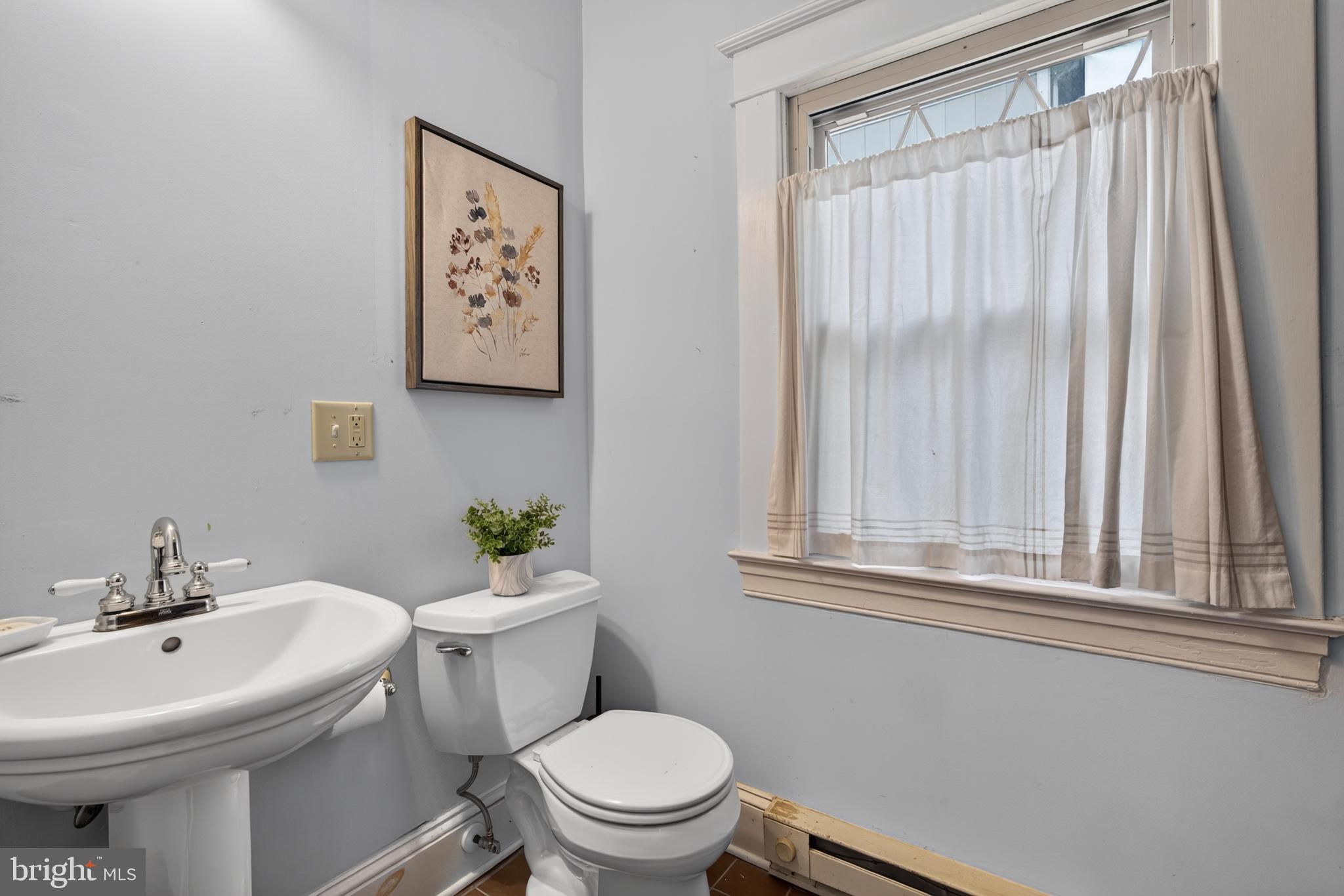 15 Overbrook Road Baltimore, MD 21228 - Photo 23 of 47 Half bathroom off kitchen