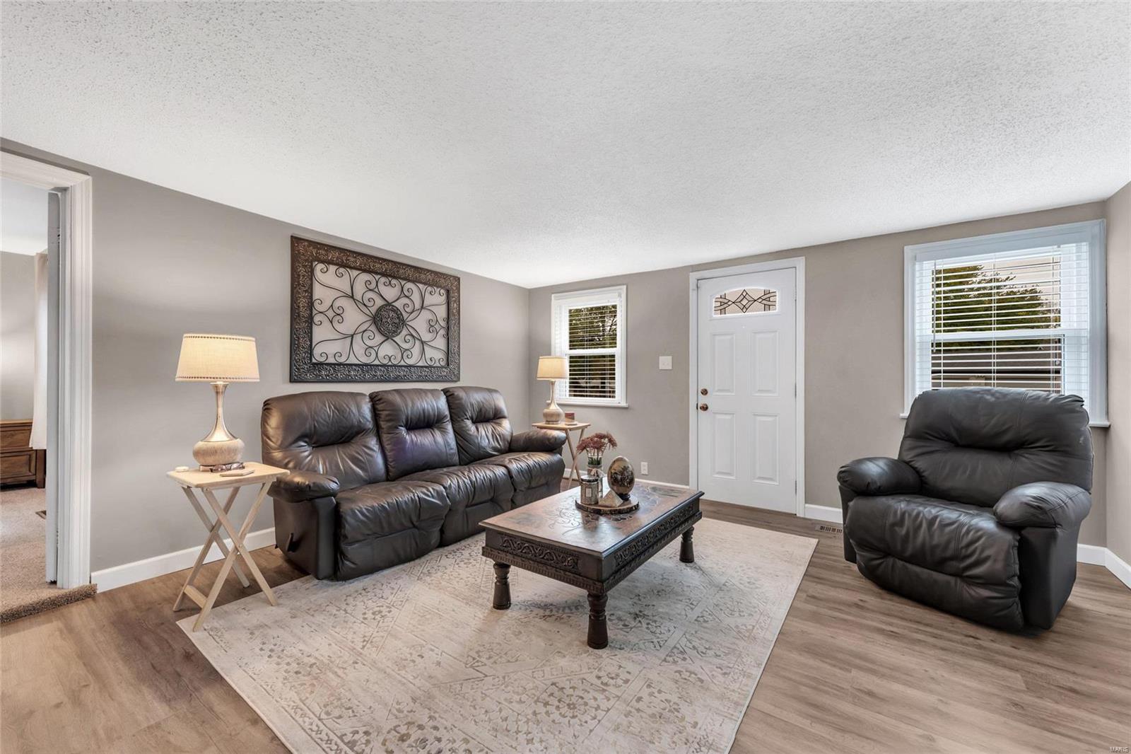 4265 Ringer Road St. Louis, MO 63129 - Photo 3 of 15 Gallery Image 3
