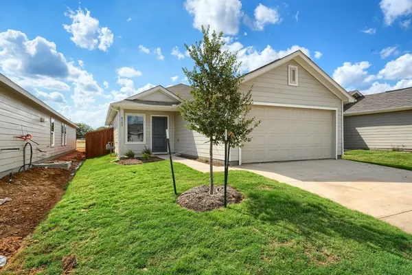 $1,750 | 4105 Equestrian Drive, Providence Village, TX 76227