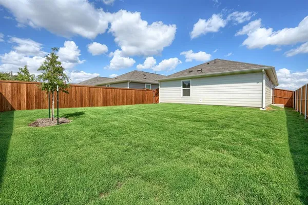 $1,750 | 4105 Equestrian Drive, Providence Village, TX 76227