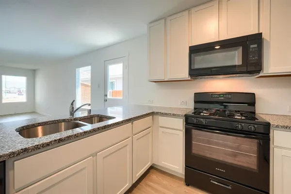 $1,750 | 4105 Equestrian Drive, Providence Village, TX 76227