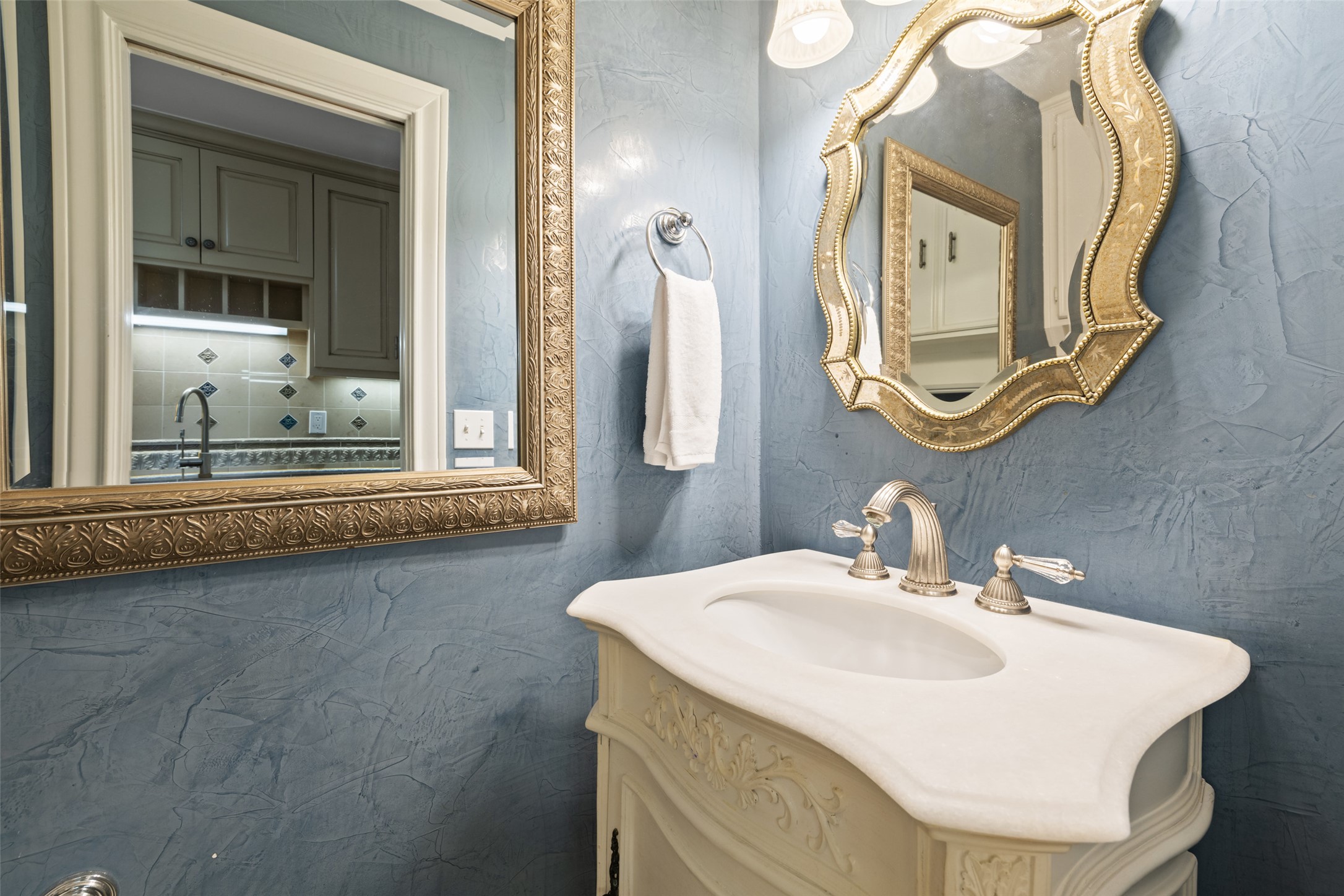 17700 North Rim Drive Leander, TX 78641 - Photo 20 of 38 Bathroom featuring a sink