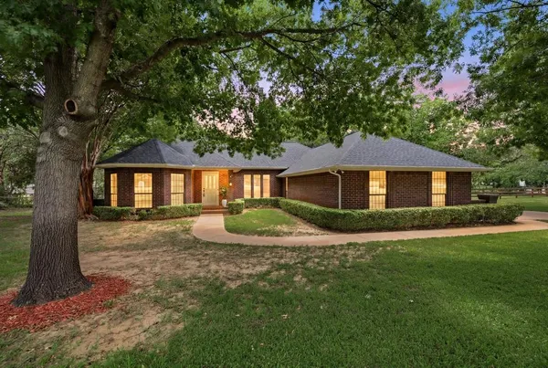 $1,100,000 | 1805 Renfro Road, Colleyville, TX 76034