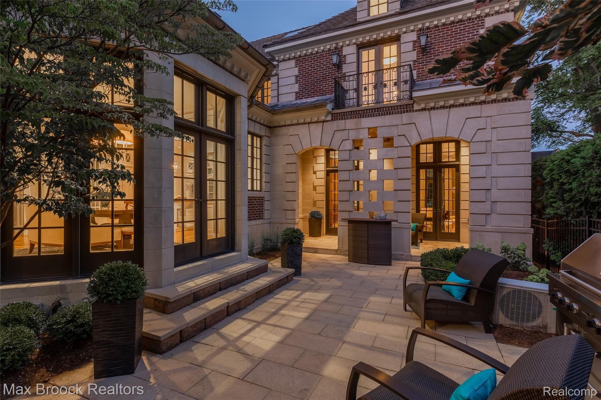 144 Linden Road Birmingham, MI 48009 - Photo 67 of 68 244A9013-HDR.jpg