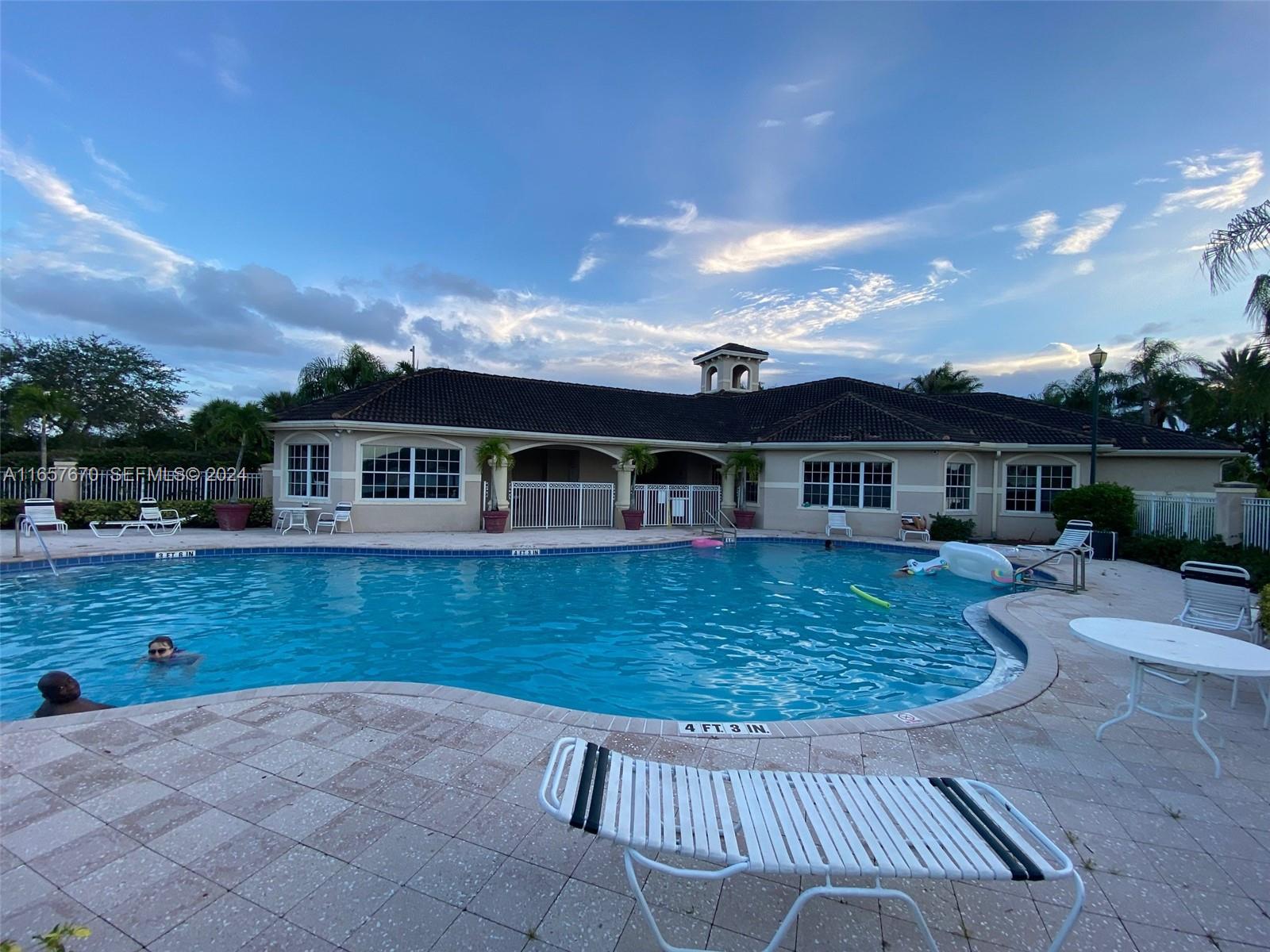 5011 Wiles Road, Unit 207 Pompano Beach, FL 33073 - Photo 10 of 18 Photo 10