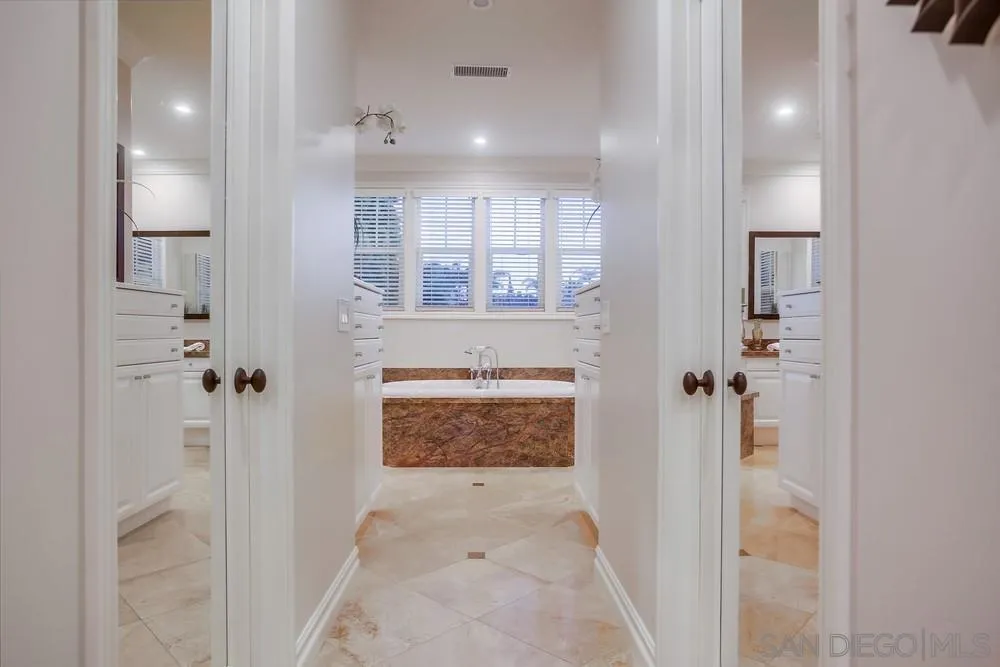 7535 Circulo Sequoia Carlsbad, CA 92009 - Photo 28 of 57