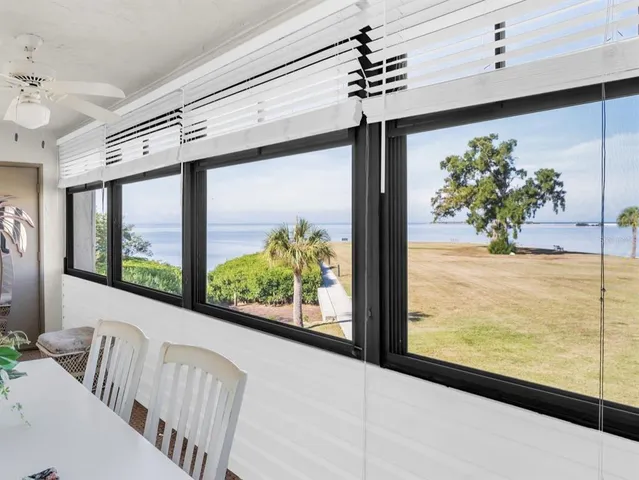 $2,800 | 656 Windrush Bay Drive, Unit 656, Tarpon Springs, FL 34689