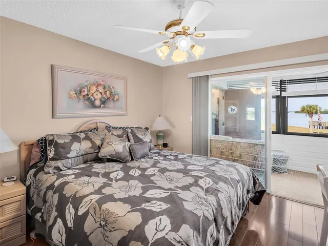 $2,800 | 656 Windrush Bay Drive, Unit 656, Tarpon Springs, FL 34689