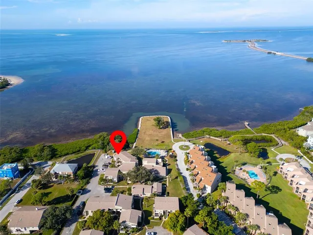 $2,800 | 656 Windrush Bay Drive, Unit 656, Tarpon Springs, FL 34689