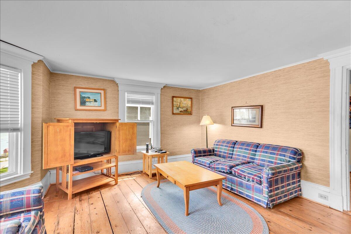 10 Green Street Castine, ME 04421 - Photo 17 of 63 52-10 Green St (44 of 68)