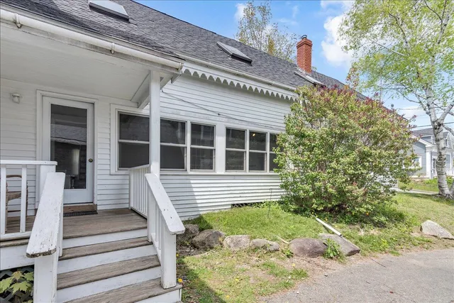 $640,000 | 10 Green Street, Castine, ME 04421