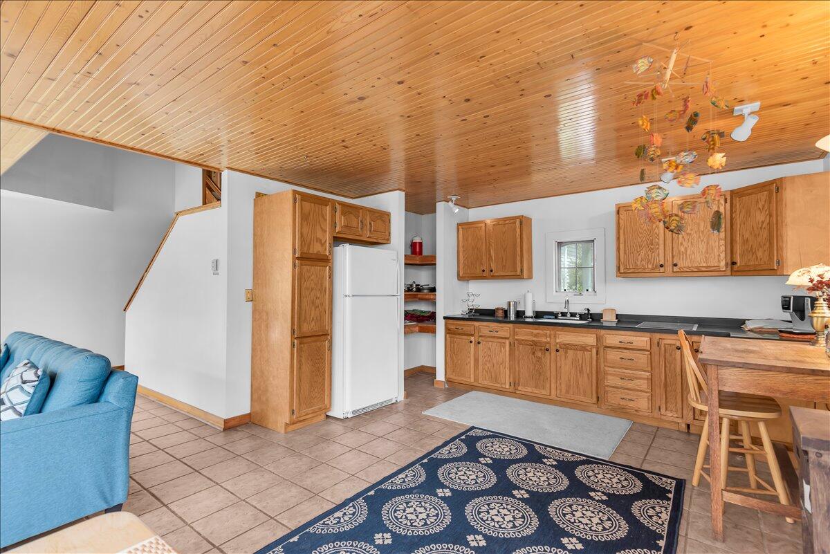 10 Green Street Castine, ME 04421 - Photo 31 of 63 19-10 Green St (8 of 68)