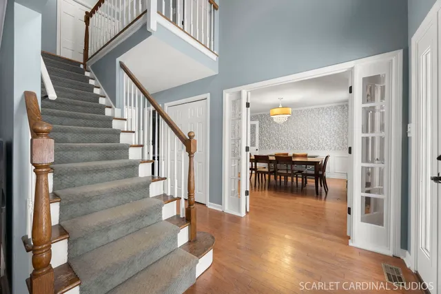 $700,000 | 625 Buttonwood Circle, Naperville, IL 60540