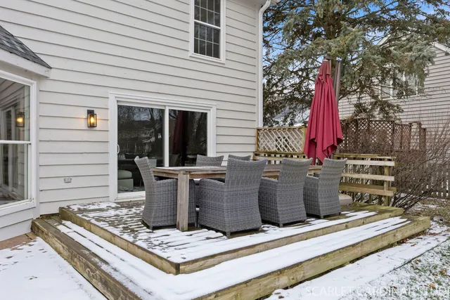 $700,000 | 625 Buttonwood Circle, Naperville, IL 60540