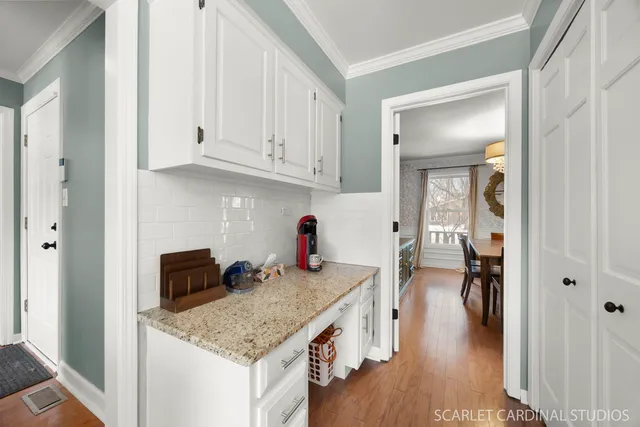 $700,000 | 625 Buttonwood Circle, Naperville, IL 60540