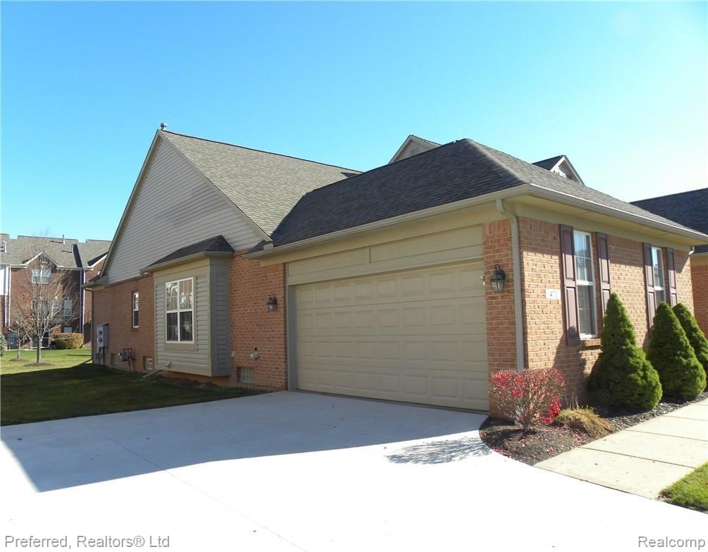 471 Cherry Grove Road, Unit 69 Canton, MI 48188 - Photo 2 of 15 DSCN1622.JPG