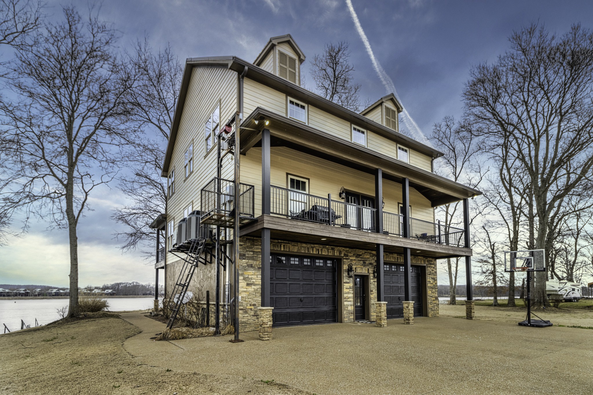 a view of a house