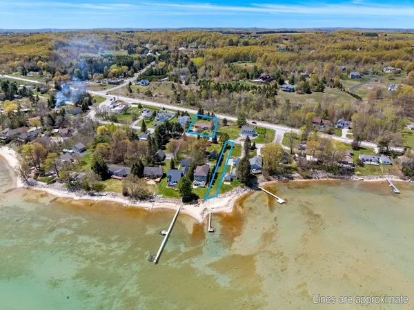$485,000 | 5910 South Cummings Street, Suttons Bay, MI 49682