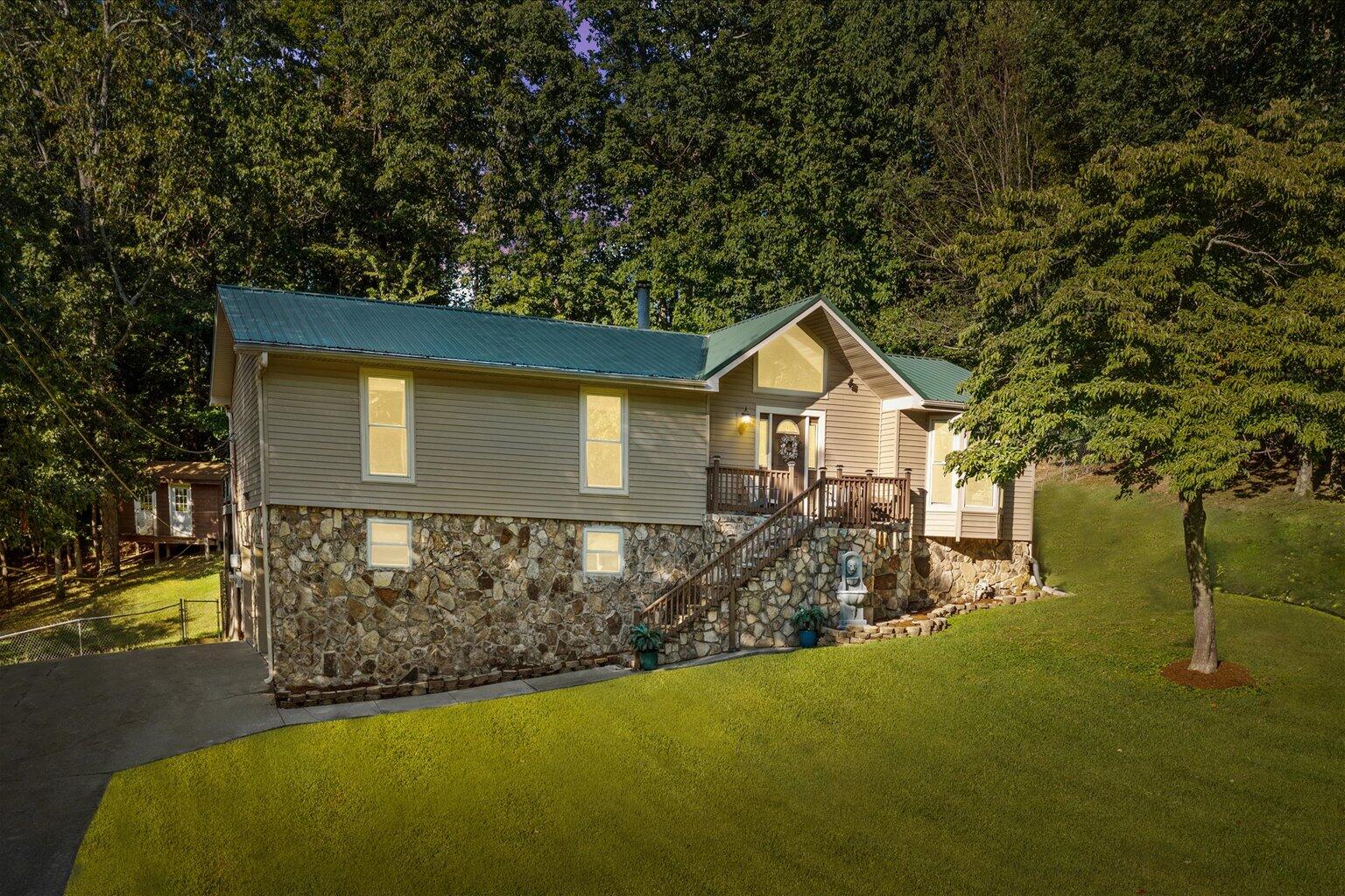 762 Smitherman Road Ringgold, GA 30736 - Photo 4 of 48 01-1