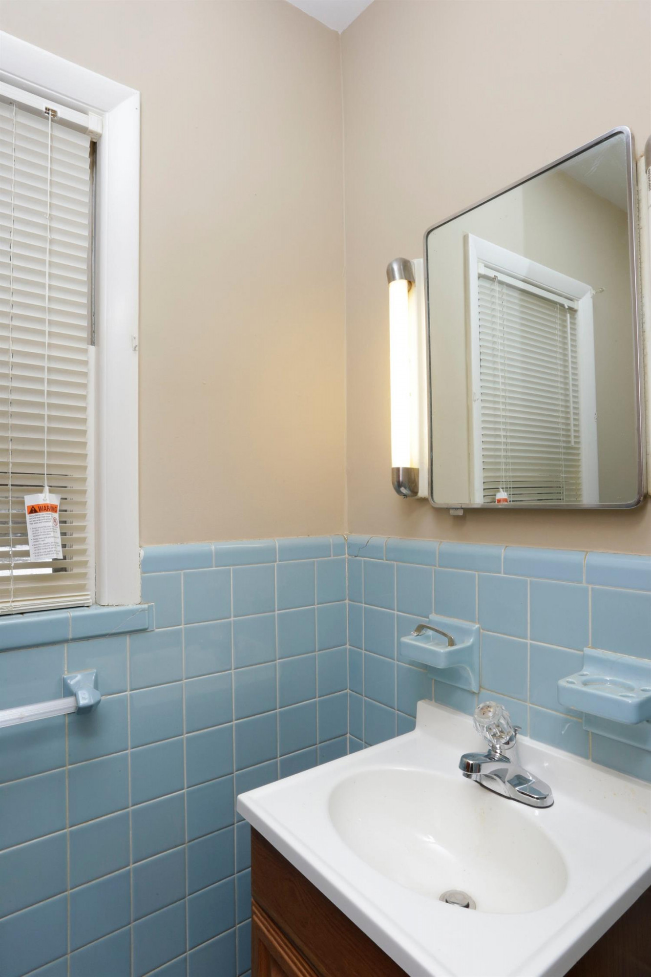 2304 Harrodsburg Road Lexington, KY 40503 - Photo 11 of 28 Photo 11