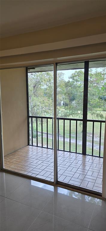 8000 South Colony Circle, Unit 309 Tamarac, FL 33321 - Photo 7 of 19 a view of outdoor space with balcony