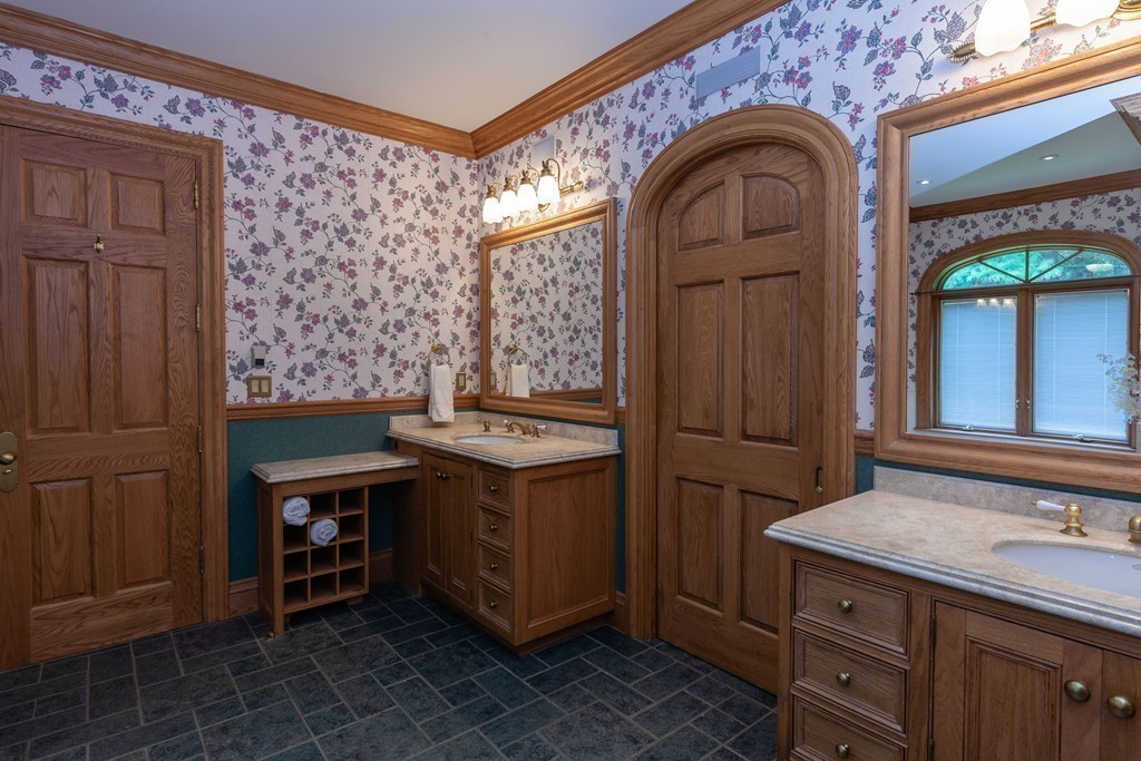40 Riverside Terrace Easton, MA 02356 - Photo 17 of 30 Gallery Image 17