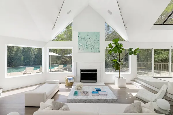$90,000 | 5 Ely Brook Road, East Hampton, NY 11937
