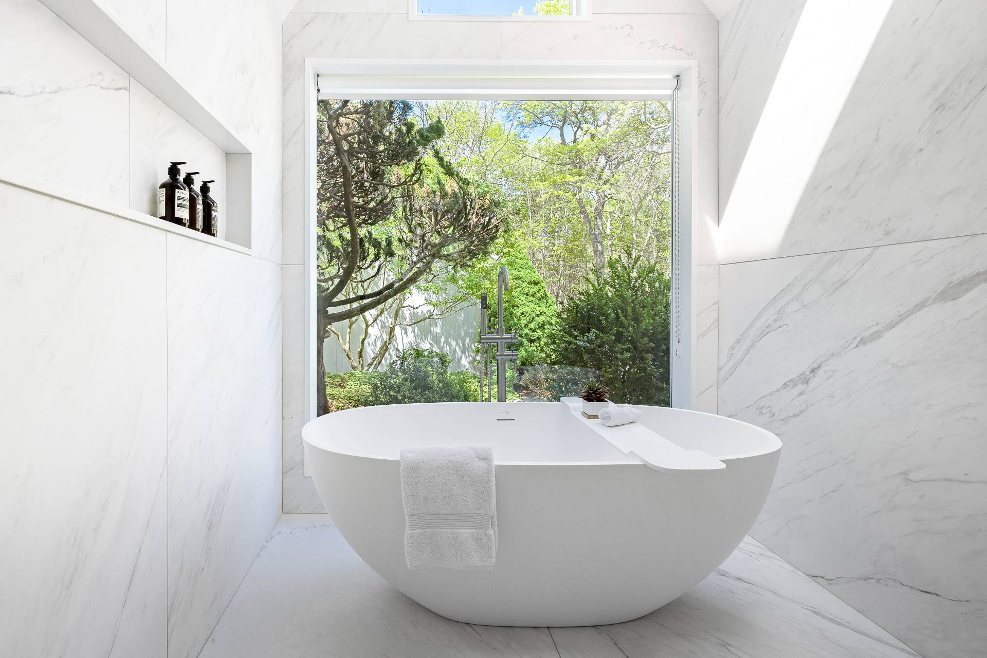 5 Ely Brook Road East Hampton, NY 11937 - Photo 9 of 23