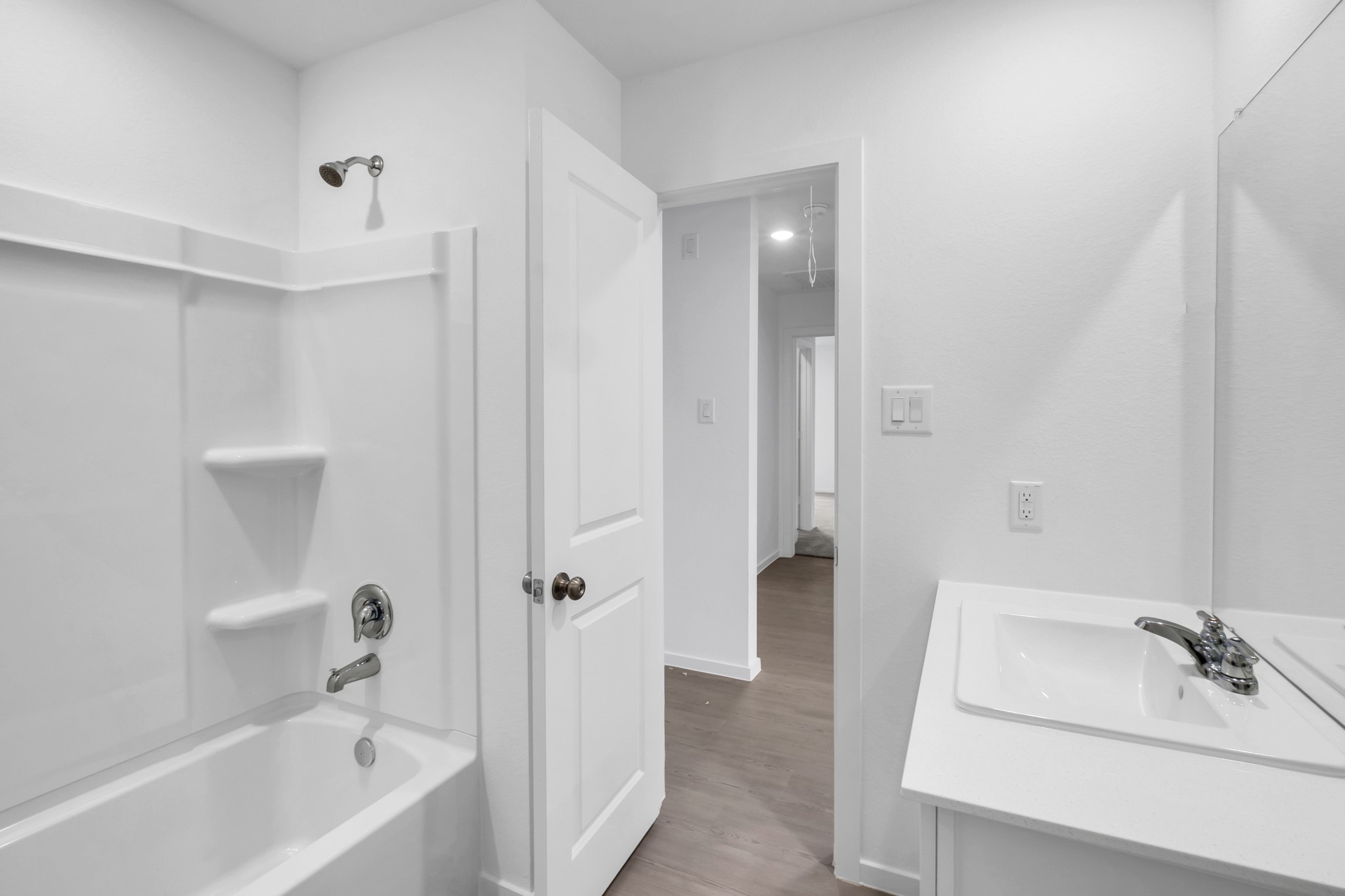 3622 Atlas Pt Lane Angleton, TX 77515 - Photo 12 of 16 a bathroom with a bathtub sink and toilet