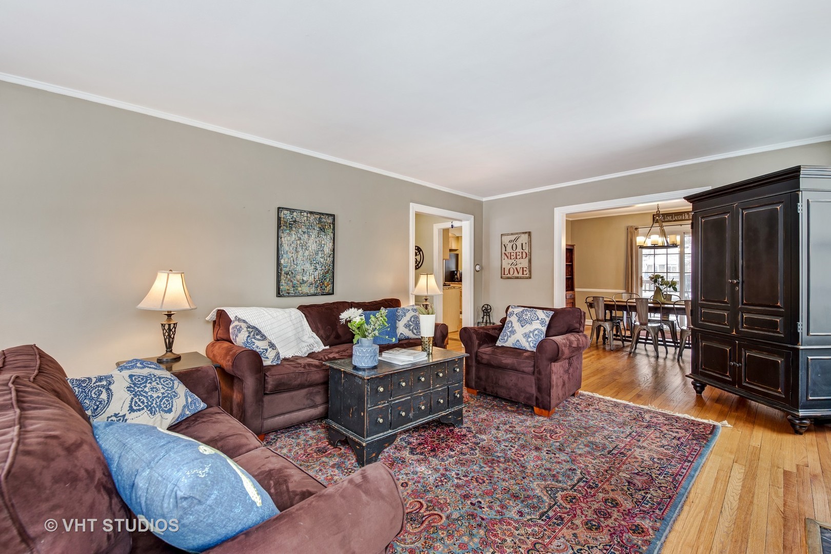429 Shenstone Road Riverside, IL 60546 - Photo 2 of 16 a living room with furniture and a flat screen tv