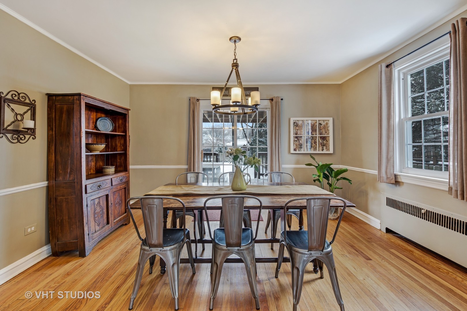 429 Shenstone Road Riverside, IL 60546 - Photo 4 of 16 a dining room with furniture window and wooden floor