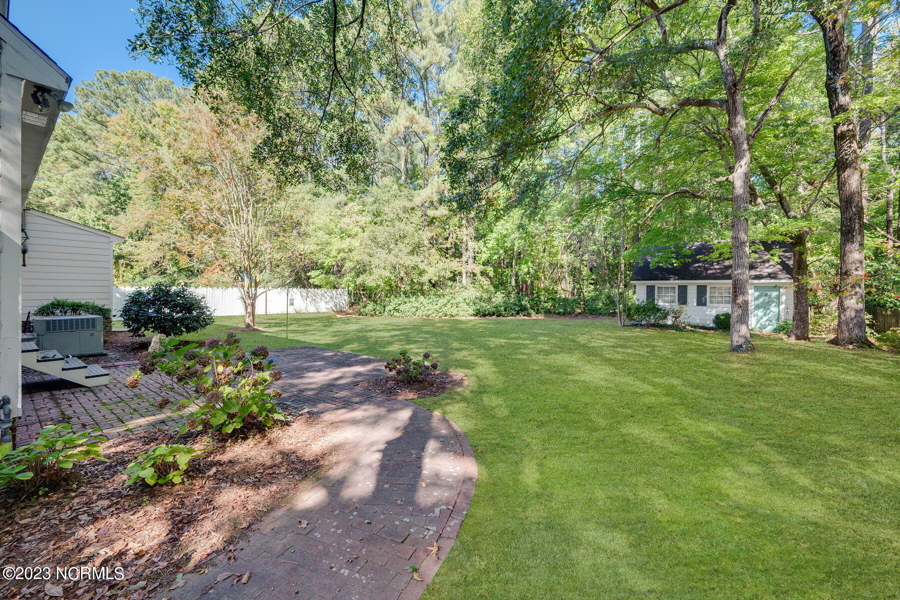 408 Wesley Road Greenville, NC 27858 - Photo 6 of 52 6-web-or-mls-408 Wesley Road-00006